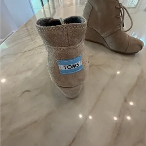 Toms Tan Ankle Boots thumbnail 4