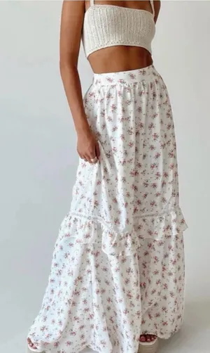 Princess Polly White Floral Tiered Maxi Skirt - Floral Print thumbnail 1