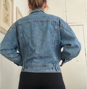 Vintage Cropped Denim Jacket Blue thumbnail 3