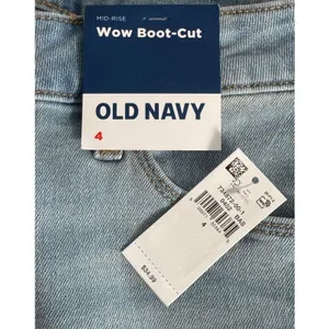 NWT Old Navy Mid Rise Wow Boot-Cut Light Wash Jeans Size 4‎ thumbnail 5