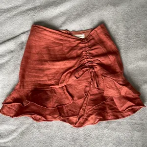 Aulieude Linen Ruffled Cinch Tie Mini Skirt thumbnail 2