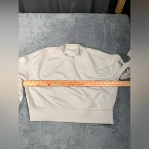 Lululemon Cream Crewneck Sweatshirt thumbnail 10