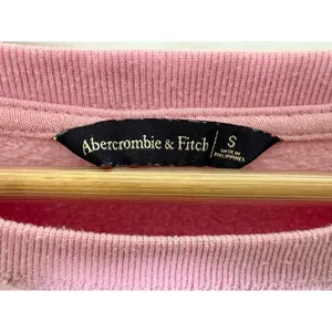 Abercrombie & Fitch Pink Fleece Logo Patch Cropped Crewneck Sweatshirt Size S thumbnail 4