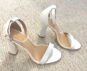 White 3 Inch Heels Size 7.5 thumbnail 1