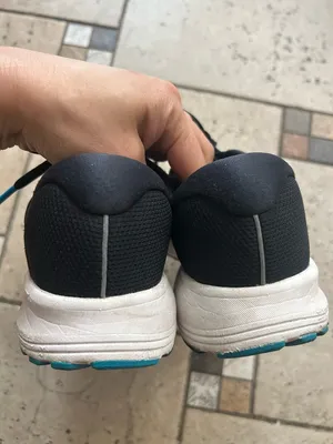 Like New Brooks women ranger 2 sneakers size 7.5 thumbnail 3