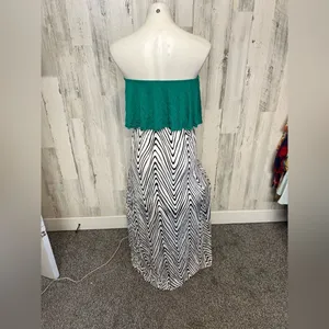 Venus Strapless Maxi Dress Womens XSmall Emerald Green Black White Chevron Zebra thumbnail 4