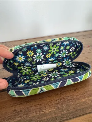 Vera Bradley Green Blue Floral Geometric Glasses Sunglasses Sip Up Case thumbnail 2