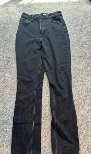 Abercrombie Black Curve Love Slim Straight Ultra High Rise Jeans thumbnail 1
