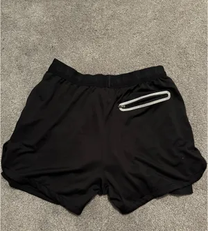 Men’s Youngla Shorts Black thumbnail 2