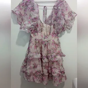 Storia Floral Pink and White Dress thumbnail 4