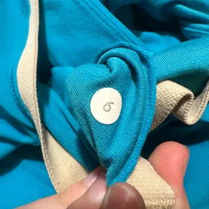 Lululemon Scoop Neck Racerback top size 6 turquoise Color thumbnail 3