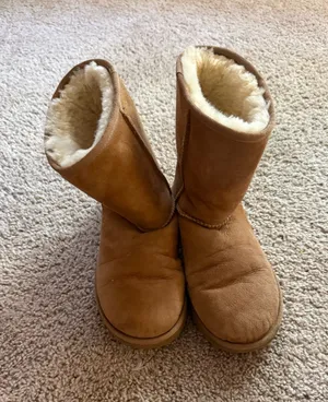 UGG Boots thumbnail 1
