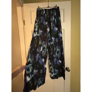 Calia Pants Opulent Blossom Blue Women’s XS Wide Leg Pull On Tropical Resort thumbnail 6