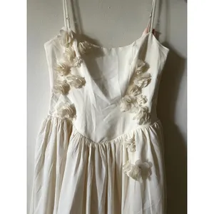 Oh Polly Floral Appliqué Midi Dress in Ivory Size 6 New thumbnail 4