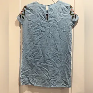 Zara TRF Light Blue Denim Chambray embroidered‎ Size Small thumbnail 2