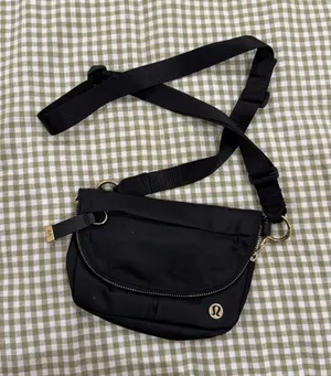Lululemon Bag thumbnail 1