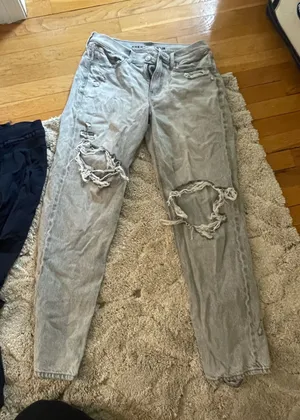 American Eagle Mom Jeans Distressed thumbnail 1
