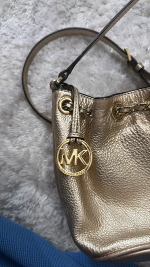 Michael Kors Purse thumbnail 5