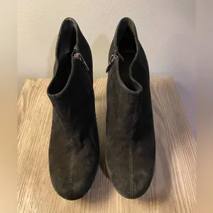 Tory Burch Cidnay Black Suede Platform Ankle Booties‎ 10 thumbnail 2