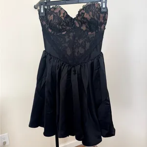 HOUSE OF CB ‘Jadore’ Black Lace and Satin Strapless Mini Dress NWOT size‎ XS thumbnail 4