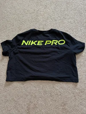 Nike Pro Crop Top thumbnail 2
