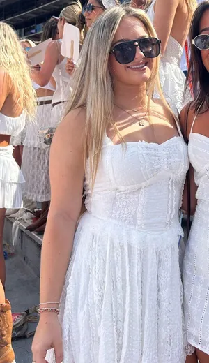 Vestique Lace White Dress thumbnail 2