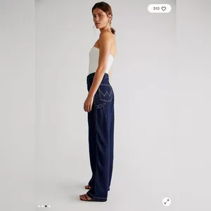 Anthropologie Wrangler Casey Jones Carpenter Barrel Jeans Size 30x31 Wide Leg High Rise Baggy thumbnail 4