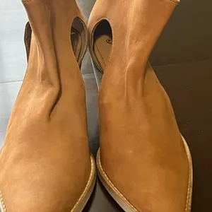 Free People Wilder booties, tan-Size (NWT 39.5 (9 1/2) thumbnail 1