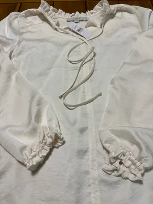 LOFT Women's Cream Ruffle Neck Tie Long Sleeve Blouse Size S CottageCore thumbnail 4
