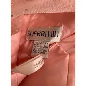 SHERRI HILL Pink Crystal Tulle and Satin Formal Gown Size 2 Prom Quinceañera thumbnail 6