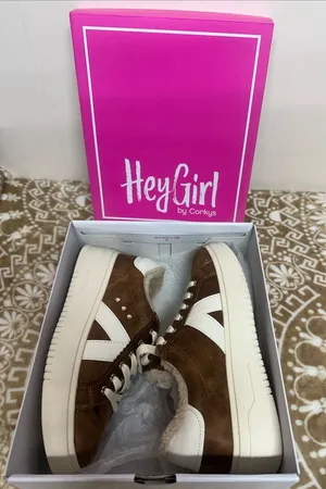 Hey Girl by Corky thumbnail 1