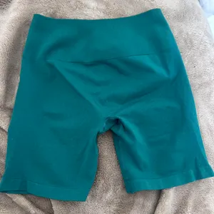 Aurola turquoise workout shorts Green Size XS thumbnail 1