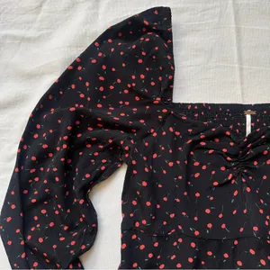 Julia Sweetheart Cherry Print Long Sleeve Top Blouse thumbnail 4