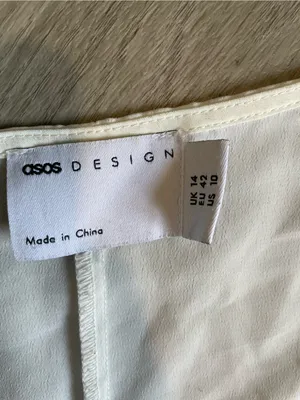 ASOS Cream V-Neck Short Sleeve Blouse thumbnail 2