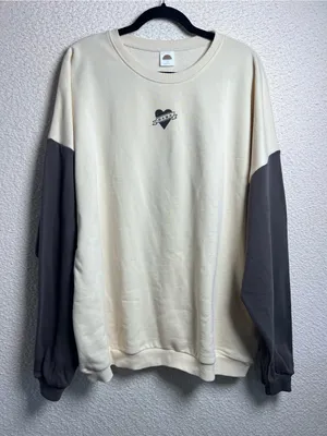 Brixton Phoenix Women’s Mama Tattoo Heart Oversized Sweatshirt Size L/XL thumbnail 1