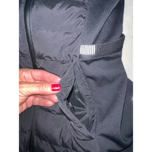 Lululemon Womens Black Puffer Vest Size M With Full-Zip & Reflective Details thumbnail 9