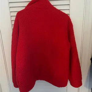 Red Sherpa Jacket Size M thumbnail 4