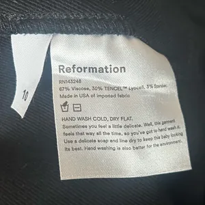 Reformation Sera Pants Black Back Zipper Form Fitting Straight Leg Size 10 thumbnail 7
