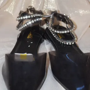 NWOT Acata Pointed Toe Flat Sandals, Black Size 8.5 thumbnail 1