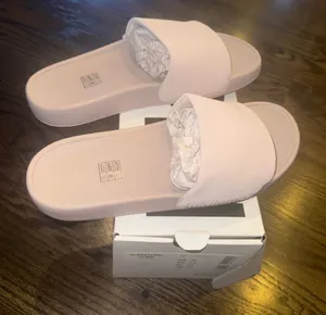 lululemon athletica Restfeel Light Pink Slide Sandals NEW thumbnail 1