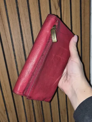 Vintage Red Leather Fossil trifold wallet thumbnail 3