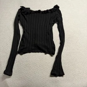 Reformation Black Ruffle Long Sleeve Knit Sweater Small Tencel & Flax Blend EUC thumbnail 6
