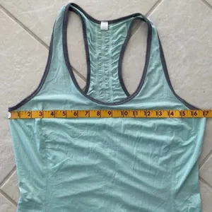 Lululemon Mint Green Racerback Tank Top Sz 8 thumbnail 5