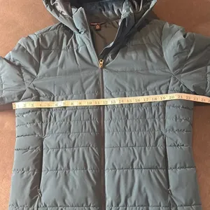 Swiss Tech Women’s Blue Green Puffer Jacket Hooded Quilted Design Size L 12/14 thumbnail 10