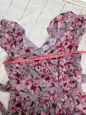 Express purple and pink floral print short-sleeve mini dress with a V-neckline thumbnail 9