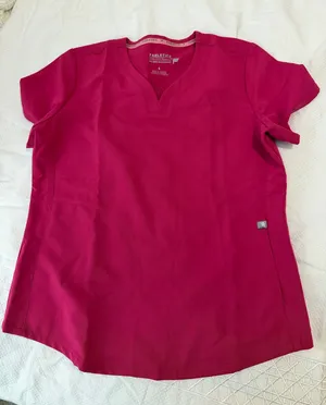 Fabletics Scrub Set thumbnail 1