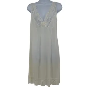 Vtg Lingerie Ivory Lace Trim Slip Dress Sz M Nightgown Coquette Fairy Cottage thumbnail 2