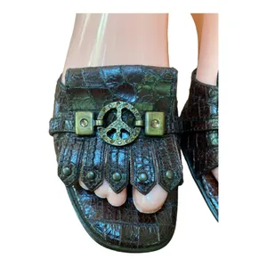 Donald J.Pliner Couture Brown Gator Embossed Kitten Heel Sandals 7.5 Y2K Studded thumbnail 4