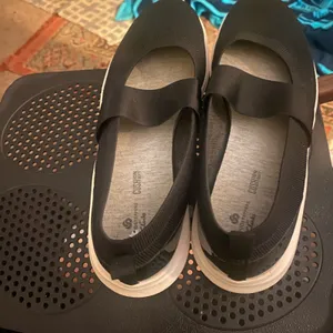 Clarks nova al black slip ons size 9.5 thumbnail 6