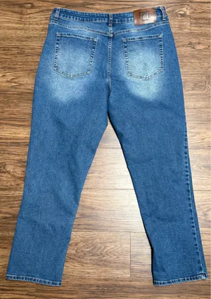 Woman’s FRYE jeans thumbnail 2